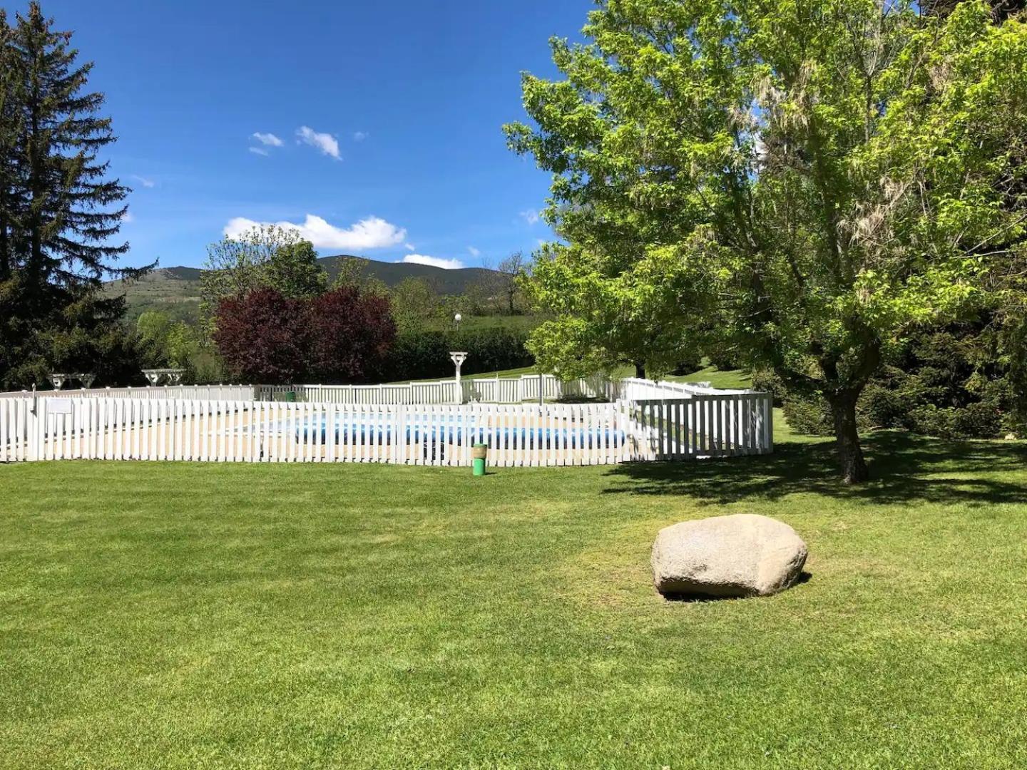 Apartament Cerdanya En Familia Montana Park Enveitg Zewnętrze zdjęcie