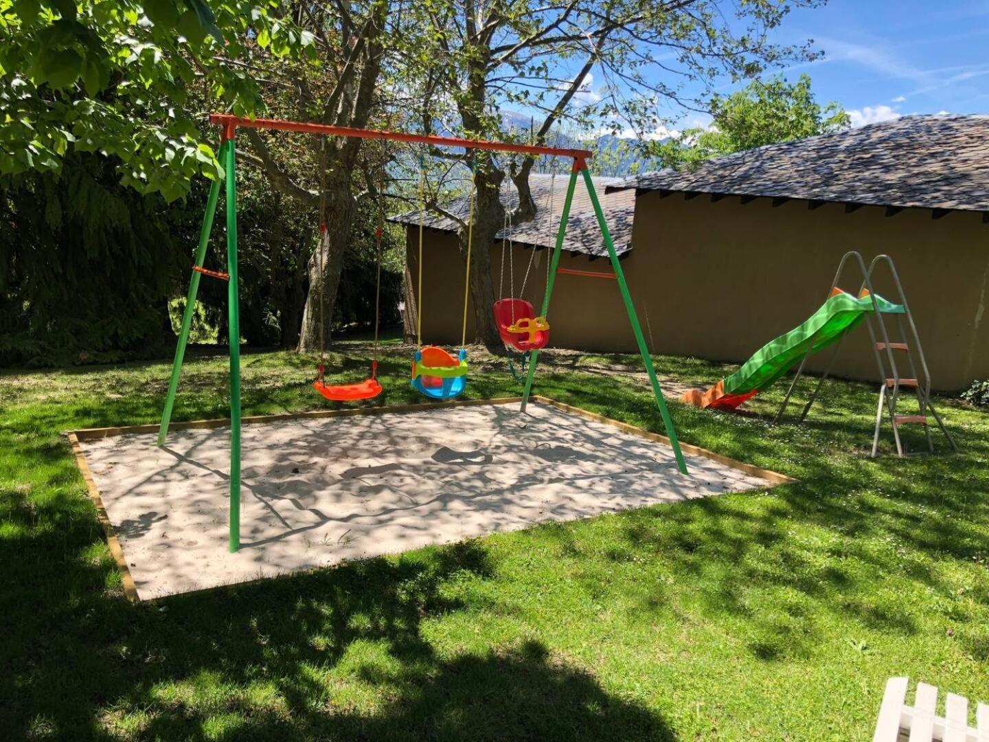 Apartament Cerdanya En Familia Montana Park Enveitg Zewnętrze zdjęcie